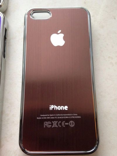 Лот: 4230972. Фото: 1. Чехол iPhone 5 / 5s коричневый... Чехлы, бамперы
