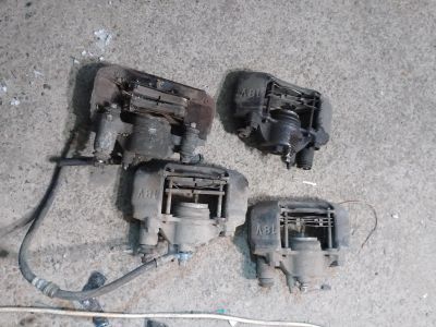 Лот: 19837254. Фото: 1. Суппорт передний mazda demio dw5w-3w... Ходовая, подвеска, рулевое управление
