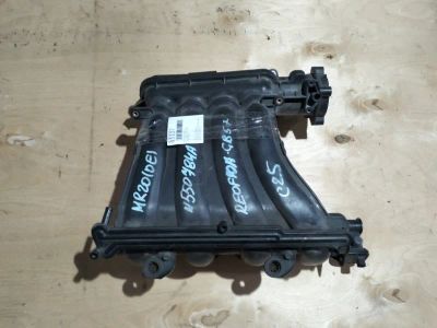 Лот: 21402473. Фото: 1. коллектор впускной Nissan Serena... Двигатель и элементы двигателя