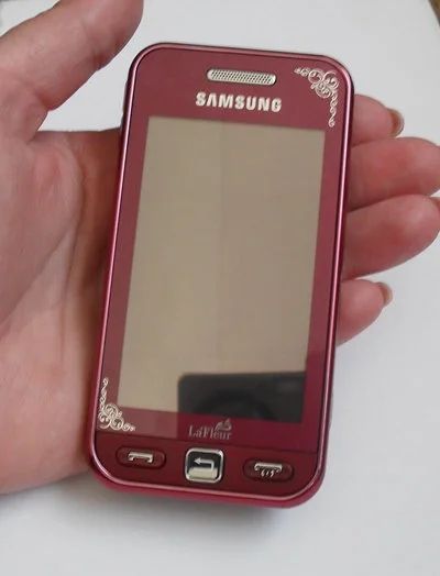 Лот: 3781493. Фото: 1. Продам телефон Samsung La Fleur... Кнопочные мобильные телефоны