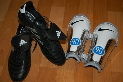Лот: 3439071. Фото: 1. Бутсы Adidas traxion (р 44... Кеды, кроссовки, слипоны