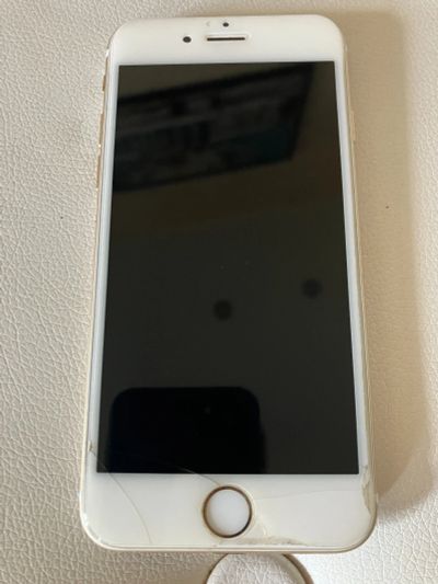 Лот: 25357429. Фото: 1. Смартфон Apple Iphone 6 32Gb золотой. Смартфоны