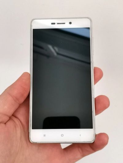 Лот: 14914859. Фото: 1. Xiaomi Redmi 3 белый. Смартфоны