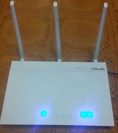 Лот: 17374161. Фото: 1. Wi-Fi роутер ASUS RT-N66W, белый. Маршрутизаторы (роутеры)