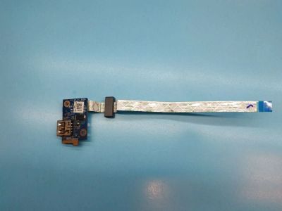 Лот: 17379254. Фото: 1. Б/У плата с разъёмом USB на шлейфе... Печатные платы