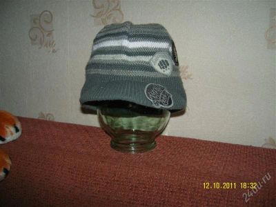 Лот: 1257225. Фото: 1. шапка на подростка. Головные уборы