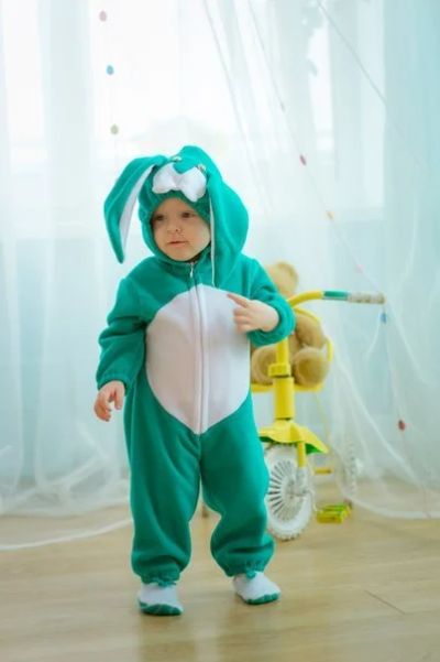 Лот: 3329773. Фото: 1. Костюм Зайки на Новый год и праздник... Детские карнавальные, праздничные костюмы