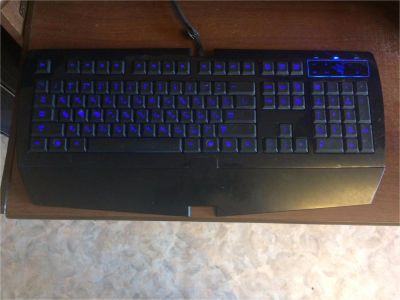 Лот: 9880431. Фото: 1. клавиатура Razer с синей подсветкой. Клавиатуры и мыши