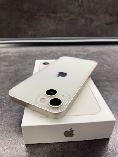 Лот: 19859455. Фото: 1. Идеальный iPhone 13 Starlight... Смартфоны