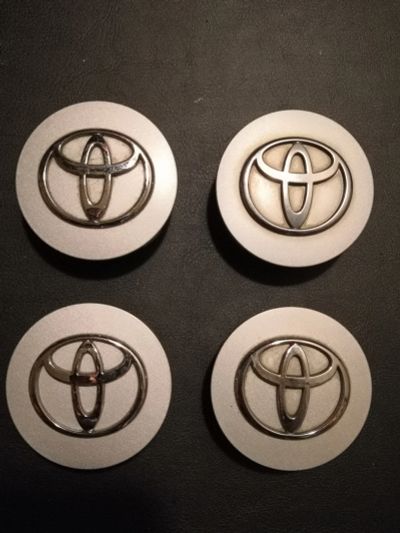 Лот: 15746747. Фото: 1. Коплект ступичных колпачков Toyota... Колпаки