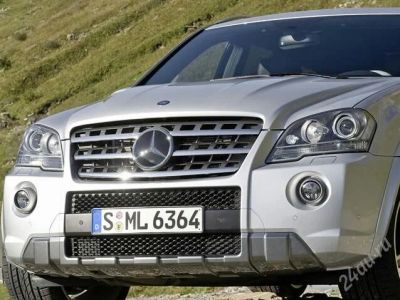 Лот: 2230927. Фото: 1. эмблема AMG на мерседес ml w164. Детали тюнинга