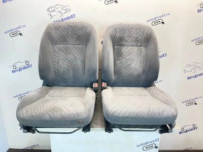 Лот: 25530173. Фото: 1. сидения Honda Civic Ferio ES1. Двигатель и элементы двигателя