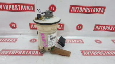 Лот: 20898014. Фото: 1. Насос топливный Toyota Porte NNP15... Топливная система