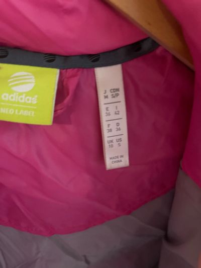 Лот: 19919322. Фото: 1. Пуховик Adidas оригинал зима 42... Верхняя одежда