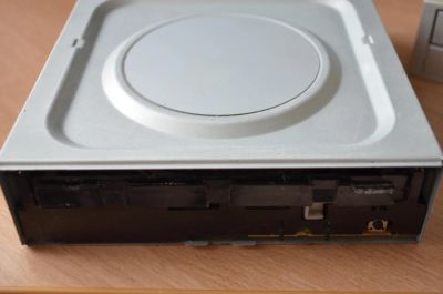 Лот: 8042328. Фото: 1. дисковод lg gh22ns40. Приводы CD, DVD, BR, FDD
