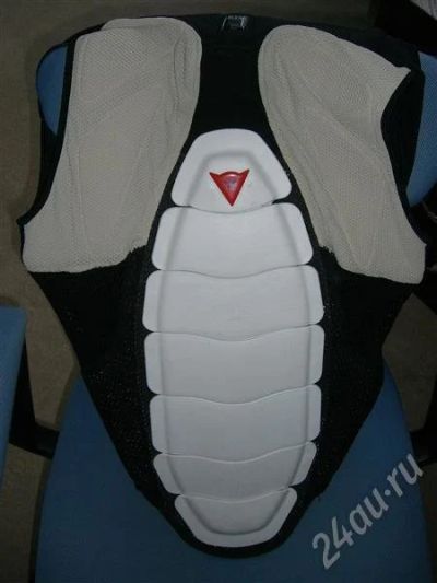 Лот: 271823. Фото: 1. Защита на спину Dainese. Защита тела