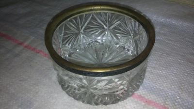 Лот: 7793900. Фото: 1. ваза хрустальная из СССР с металлическим... Вазы