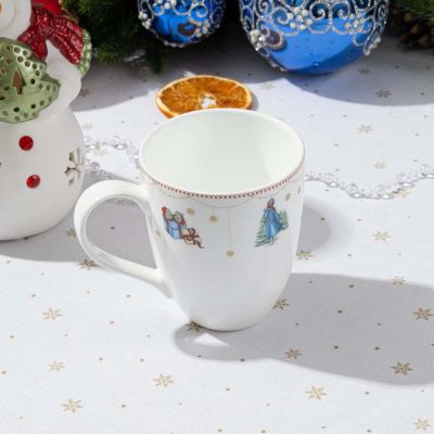 Лот: 24933634. Фото: 1. Кружка Zapel Зимняя сказка. Гирлянды, шарики, новогодние аксессуары
