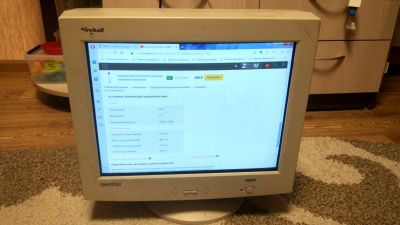 Лот: 17322906. Фото: 1. Samsung Samtron 76BDF. ЭЛТ-мониторы