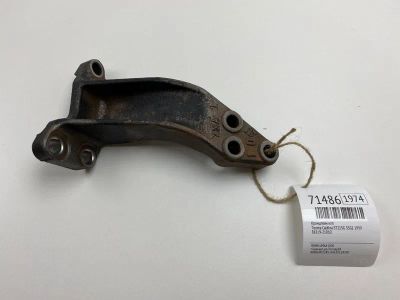 Лот: 20754398. Фото: 1. Кронштейн КПП Toyota Caldina 1999... Кузов