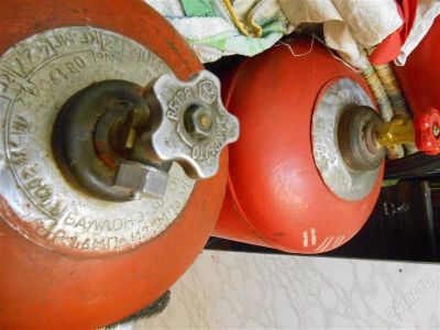 Лот: 2035519. Фото: 1. 2 баллона 50литров ГАЗ. Другое (домашний быт)