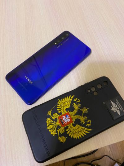 Лот: 20565614. Фото: 1. Honor 20 128gb. Смартфоны