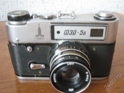 Лот: 231634. Фото: 1. Фотоаппарат "ФЭД-5в" с символикой... Плёночные компактные