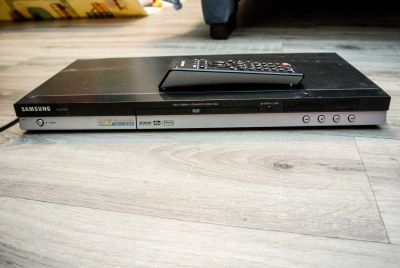 Лот: 17133869. Фото: 1. DVD плейер Samsung. DVD, Blu-Ray плееры