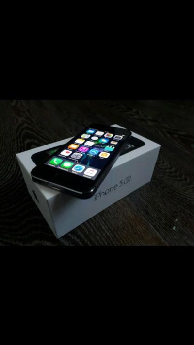 Лот: 9672167. Фото: 1. iPhone 5s 32gb. Смартфоны