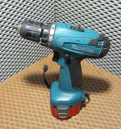 Лот: 22558220. Фото: 1. Шуруповёрт Makita 6271D. Электроинструмент