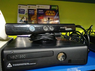 Лот: 8420153. Фото: 1. Xbox 360 250 GB + 3 игры + Киннект. Игровые приставки, консоли