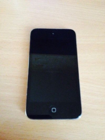 Лот: 4035794. Фото: 1. iPod touch 4, 32 GB. Плееры
