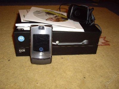 Лот: 157618. Фото: 1. продам Motorola RAZR V3i. Кнопочные мобильные телефоны