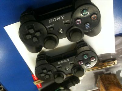Лот: 4668914. Фото: 1. джойстик ps3 бу оригинал. Аксессуары для игровых приставок, консолей, геймпады