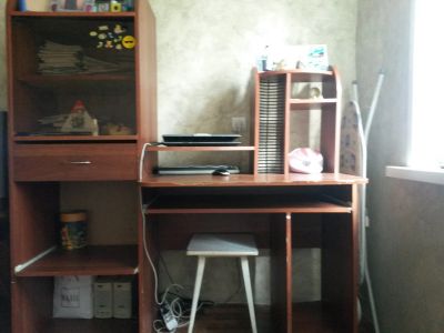 Лот: 8309817. Фото: 1. Компьютерный стол. Компьютерные и письменные столы