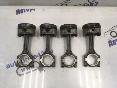 Лот: 21710533. Фото: 1. поршень с шатуном Chevrolet Cruze... Двигатель и элементы двигателя