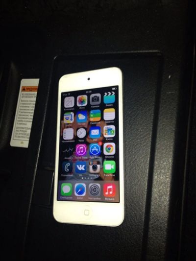 Лот: 3534395. Фото: 1. Apple Ipod touch 5 32g IOS 7.0... Смартфоны