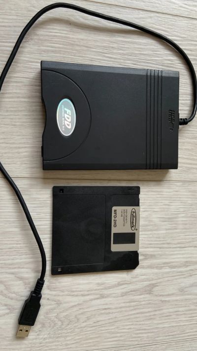 Лот: 18854676. Фото: 1. Привод FDD USB флоппи р. Приводы CD, DVD, BR, FDD