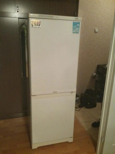 Лот: 8772111. Фото: 1. Холодильник Stinol no Frost. Холодильники, морозильные камеры