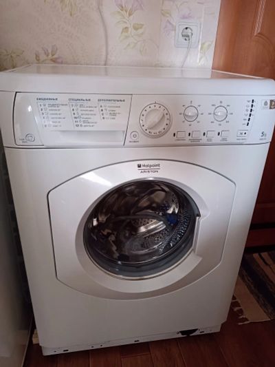 Лот: 25042886. Фото: 1. Стиральная машина Hotpoint ARSL... Стиральные машины