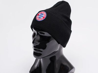 Лот: 18821601. Фото: 1. Шапка Bayern München. Шарфы, платки
