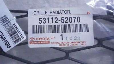 Лот: 7417123. Фото: 1. Решетка в бампер Toyota Succeed... Кузов