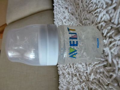 Лот: 5718233. Фото: 1. Бутылочка AVENT 125 мл. Всё для кормления