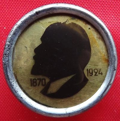 Лот: 5831350. Фото: 1. (№5044-А) знак с изображением... Другое (значки, медали, жетоны)
