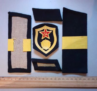 Лот: 25768181. Фото: 1. погоны+петлицы+шевроны старший... Нашивки, шевроны, погоны