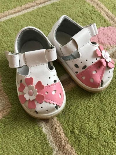 Лот: 9564314. Фото: 1. Босоножки для девочки. Босоножки