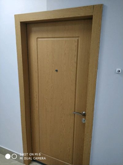 Лот: 12152063. Фото: 1. Входная металлическая дверь, отделка... Двери входные