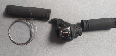 Лот: 17737458. Фото: 1. Переключатель скоростей Shimano... Запчасти