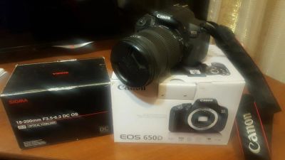 Лот: 10492547. Фото: 1. Canon EOS 650D + объектив Sigma... Цифровые зеркальные