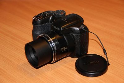 Лот: 3564493. Фото: 1. Продам отличный ультрозум Fujifilm... Цифровые компактные